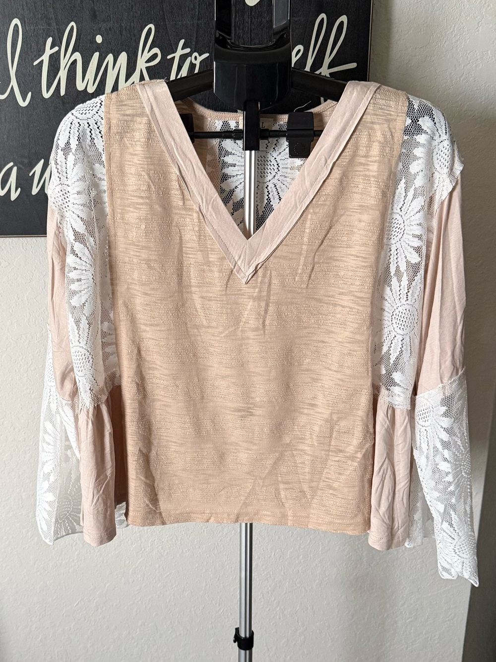 POL Beige/Khaki V-Neck Top with White Lace Sleeves NWOT